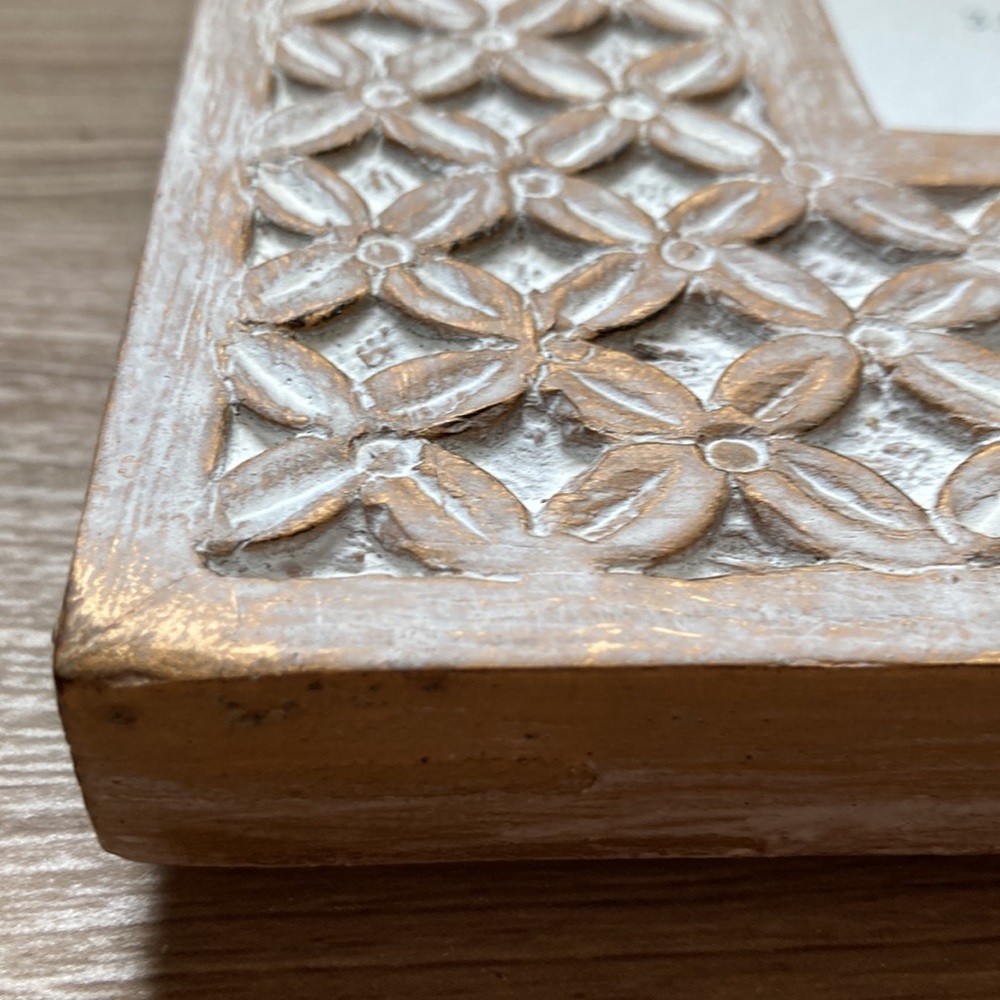 NWOT Bombay carved wood floral gold wash picture frame - Picture 11 of 15